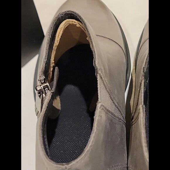 Woman's Boots SOREL Evie™ II Zip Quarry, Grill Color Waterproof Size 9 - Picture 13 of 15